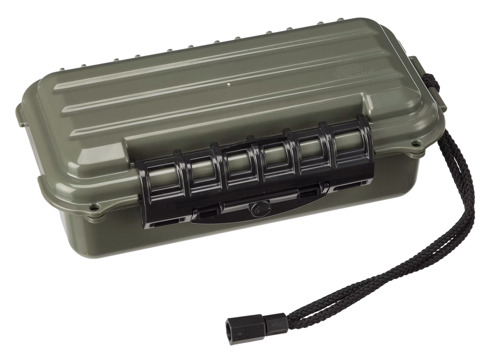 Plano Guide Series™ Medium Waterproof Case