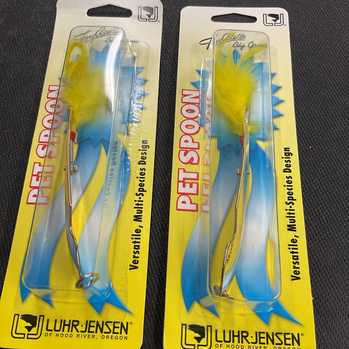 PET SPOON w/ YELLOW FEATHER